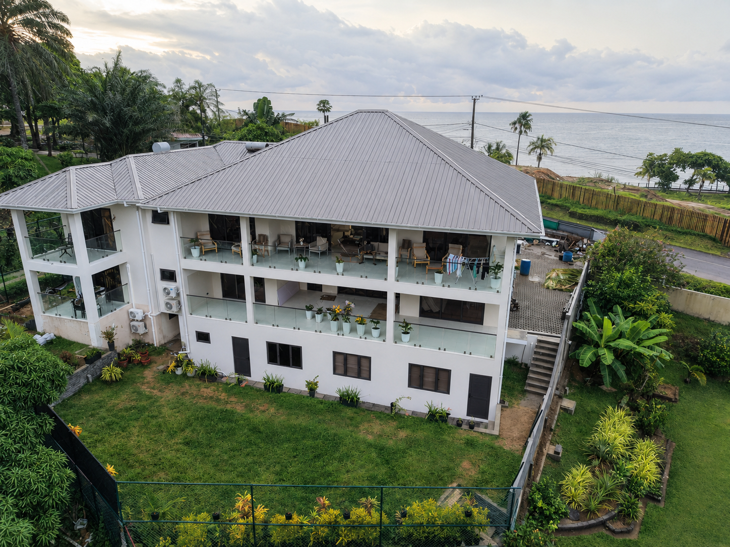 Cove Holiday Apartments