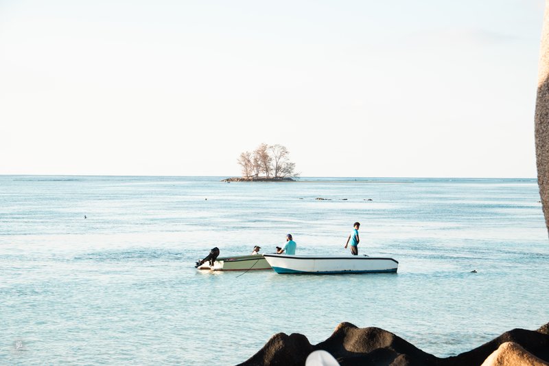 Anchor Pause — La digue