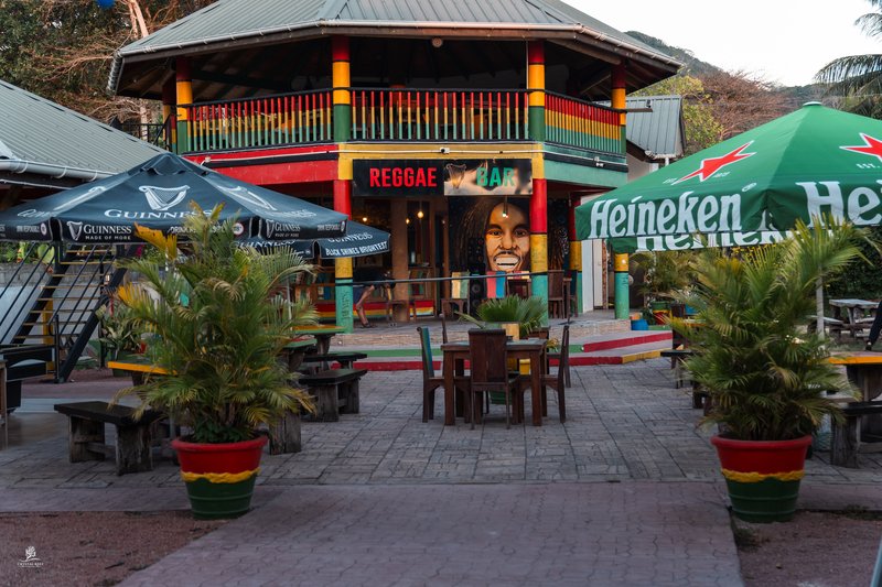 Reggae Bar — La digue